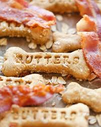 10 Recettes De Friandises Pour Chiens Et Chats A Faire Soi Meme Friandises Pour Chiens Gateaux Pour Chiens Recettes De Biscuits Pour Chien