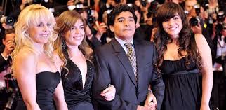 Mamá de roma y madrina del bombonazo de la foto! Dalma Maradona Wiki Height Age Boyfriend Family Biography More Wikibio