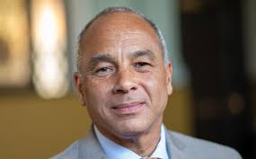 Christopher Morphew's Instagram, Twitter & Facebook