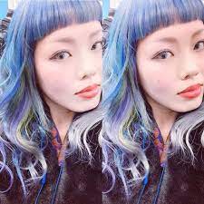 nahoさんはinstagramを利用しています ユニコーンカラー 前髪も良い感じにぱっつんしてもらって 前側にはイエローのポイントカラー入ってる 差し色かわゆ ヘアカラー ヘアスタイル アッシュカラー マニックパニック マニパニ パープ