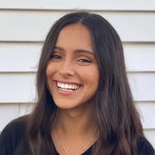 Genevieve Duran's Instagram, Twitter & Facebook