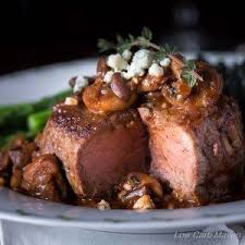 Romantic Filet Mignon Dinner For Two With Filet Filet Oil Salt Pepper Mushroom Sauce Olive Oil Sliced Mus Filet Mignon Recipes Beef Recipes Filet Mignon