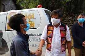 #thoisuthanhnien #tinnongthanhnien #phongsuthanhniensáng 28.5.2021, ông đoàn ngọc hải bất ngờ đăng nhật ký hành trình trong đó nhắc đến hoài linh và vụ. Ong Ä'oan Ngá»c Háº£i Nghi Máº¯c Covid 19 Ä'a Láº¥y Máº«u Xet Nghiá»‡m Tin Tá»©c Má»›i Nháº¥t 24h Ä'á»c Bao Lao Ä'á»™ng Online Laodong Vn