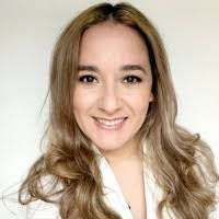 Krystal Dyer's Instagram, Twitter & Facebook