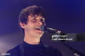 17 Photos & High Res Pictures