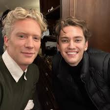 Happy to catch up with @julianmackay in Paris. Thanks for the lovely  conversation amongst kindred spirits.