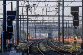 De hulpdiensten doen onderzoek naar wat er precies heeft plaatsgevonden. Dodelijk Ongeval Met Trein Aan Station Kortenberg Geen Trei Kortenberg Het Nieuwsblad Mobile