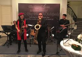 Trần mạnh tuấn là nhạc công chơi saxophone duy nhất 5 lần được đề cử giải cống hiến. Cha Con Ns Tráº§n Máº¡nh Tuáº¥n Chay Trong Ä'em TÆ°á»Ÿng Niá»‡m Vua Thai Tuá»•i Tráº» Online