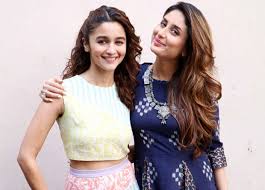 Check Out Alia Bhatt Recreates Kareena Kapoor Khan S Jab We Met Look For Filmfare Awards 2017 Bollywood News Bollywood Hungama Golmaal returns ,jab we met,and fashion super dvd,very good! alia bhatt recreates kareena kapoor