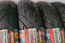 Untuk cbr150 lawas…berapa ukuran ban maksimum biar terlihat gagah?? Gagah Dan Kekar Honda Beat Pasang Ban Lebih Besar Dari Standar Tapi Ingat Ada Ukuran Maksimal Supaya Aman Motorplus