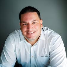 Elvin Lugo's Instagram, Twitter & Facebook