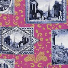 Dans cette exposition en deux volets, lacroix rend hommage à sa ville natale et montre les liens que son œuvre entretient avec pièce maîtresse de ce volet, les cahiers de notes de christian lacroix, véritable scrapbook où il accumule, juxtapose et superpose des images. Arles Fabrics Christian Lacroix Designers Guild