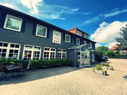 Deutsche bank ag 1 great winchester street ec2n 2db london great britain. Hafen Hotel Schutzenhof Burg Auf Fehmarn Aktualisierte Preise Fur 2021