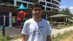 Uğur okullarından mezun olan ve 2020 yks'de türkiye birincisi olan halid oğuz serçe sınava girecek adaylara önerilerde bulundu. Yks Birincileri Basarilarinin Sirrini Acikladi Ntv