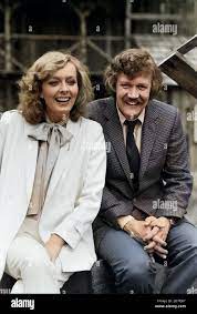 Carlo von Tiedemann, deutscher Moderator, mit Kollegin Victoria Voncampe im  Hamburg, Deutschland um 1980. German TV host Carlo von Tiedemann with his  colleague Victoria Voncampe at Hamburg, Germany around 1980 Stock Photo -  Alamy