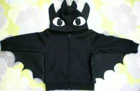 Ohnezahn Kostum Flugel Sweatshirt Pullover Augen Drache Howtodisguiseyourself Ohnezahn Kostum Flugel Swea Ohnezahn Kostum Fledermaus Kostum Verkleidung Kinder