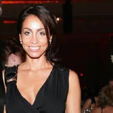 Alejandra nash said she wants to move to la so their three kids could be closer to their dad, the same reason the laker star. Alejandra Amarilla Bio Age Net Worth Height Divorce Nationality Body Measurement Career