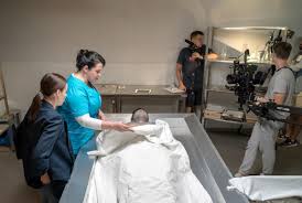 Смотрите сериалы телеканала трк украина онлайн бесплатно в хорошем качестве и 100% легально. Kanal Ukraina Zapuskaet Serial S Ruslanoj Pisankoj V Roli Sudmedeksperta Telekritika