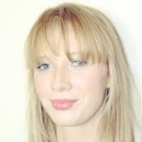 Shannon Friend's Instagram, Twitter & Facebook