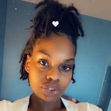 Alfreda Cox's Instagram, Twitter & Facebook