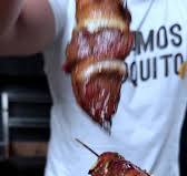 Brochetas de carne y tocino con chimichurri casero