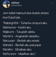 Perubahan posisi dari sujud ke posisi duduk di antara dua sujud diawali dengan mengucapkan takbir. Facebook
