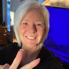 Is Magic Loop method suitable for inside out knitting?