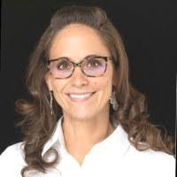 Clarissa Browning's Instagram, Twitter & Facebook