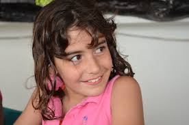 Amalia Paredes's Instagram, Twitter & Facebook