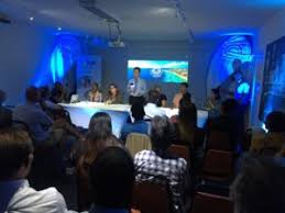 Zo kan hij de persconferentie tijdig in zijn agenda noteren om de. Bbd Persconferentie 2019 Kvk Bonaire