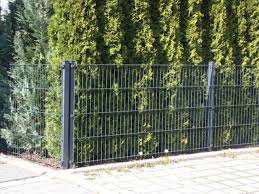 Außerdem kannst du dir unsere ressourcen zur bewältigung dieser außergewöhnlichen zeit ansehen. Gartenzaun Metallzaun Und Holzzaun Vom Fachmann