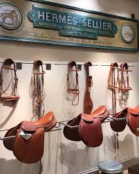 Hermes Rue Du Faubourg Saint Honore Paris France If You Climb Into The Saddle Be Ready For The Ride Pinned By Ton Van D Store Window Displays Hermes Van