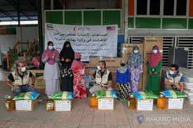Banyak hikmah dan kebaikan apabila anak yatim dalam keluarga dan anak yatim itu dijaga dengan baik. Kami Memang Sangat Memerlukan Bantuan Ini Pahang Media