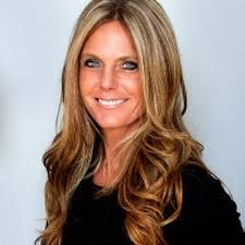 Kristin Mayer's Instagram, Twitter & Facebook