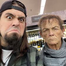 Stephen Falcon's Instagram, Twitter & Facebook