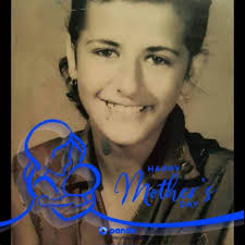 Can old family photos be restored?