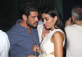 Στο νοσοκομείο σωτηρία εισήχθη η γνωστή ηθοποιός μαίρη χρονοπούλου μετά από πόνους σε όλο της σώμα. Olga Farmakh Celebrities Eidhseis Yupiii Gr