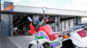 Dit document is een overeenkomst die de eigenaar al dan niet particulier van een tweedehandsvoertuig de mogelijkheid biedt om het door te verkopen. Importeren Van Een Motor Motorrijders Nl Helpt Je Met De Volgende Tips