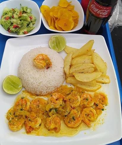Camarones al ajillo/Garlic shrimp