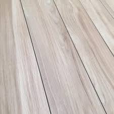 Pavimento in laminato effetto legno rovere scuro j447. Piastrella In Gres Effetto Legno Prezzo Occasione Fratelli Pellizzari