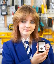 Teen invents solar heated blanket for homeless