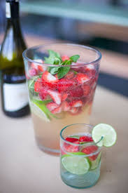 Lieblingsdrink Sommer Bowle A La Hugo Mintdrink Summer Punch Favorite Drinks Perfect Brunch