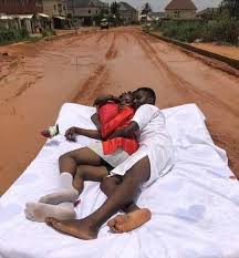 Accident claim 6 lives in imo state january 22, 2021. Couple Holds Romantic Honeymoon On A Muddy Road In Imo State Photos
