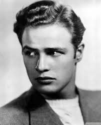 10 Beautiful 1940 S Hairstyles For Feminine Women With Updo Long Hair 1940s Mens Hairstyles 1940s Hairstyles Marlon Brando