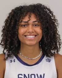 W O M E N ' S B A S K E T B A L L