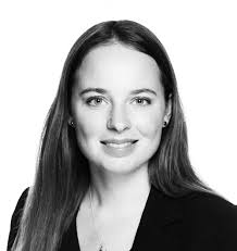 Laura Endicott's Instagram, Twitter & Facebook