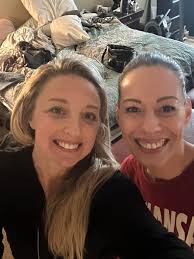 🥰 post for nang 🥰 Lovely gent left her room today and told the owner how  lucky she was to have such an amazing massage therapist in her salon 🔥🔥  She really