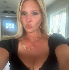 Romantic non-meat restaurant options for date night