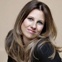 Amy Pearson's Instagram, Twitter & Facebook