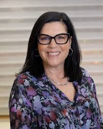 Denise Pepin's Instagram, Twitter & Facebook